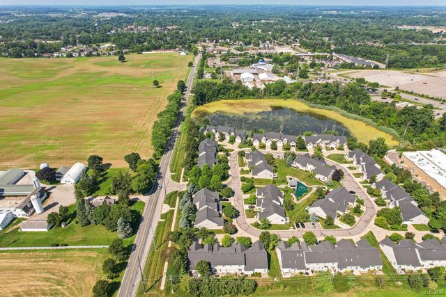 112 Burwyck Park Drive, Saline, MI 48176