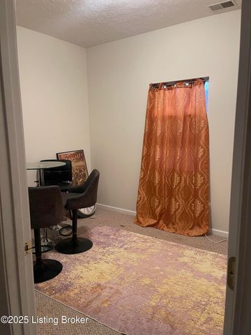 1607 Young Ct, Louisville, KY 40211