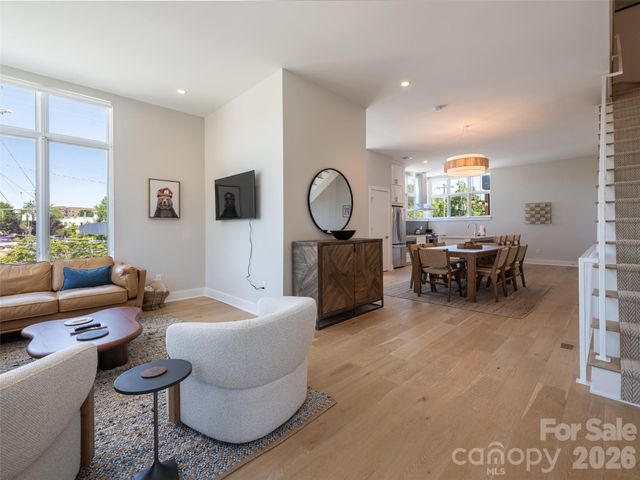 1 Bauhaus Court, Asheville, NC 28801