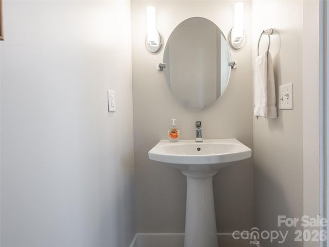 1 Bauhaus Court, Asheville, NC 28801