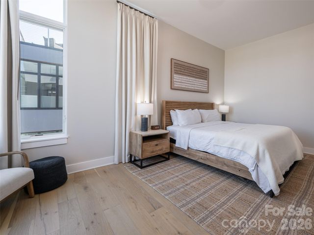 1 Bauhaus Court, Asheville, NC 28801