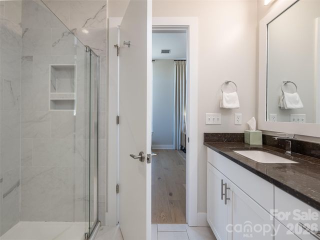 1 Bauhaus Court, Asheville, NC 28801