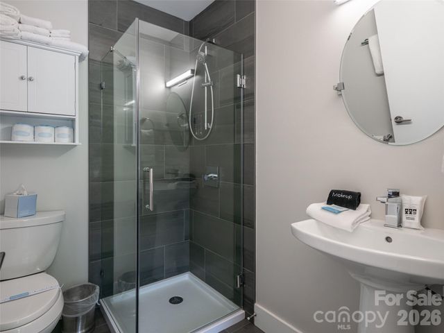 1 Bauhaus Court, Asheville, NC 28801