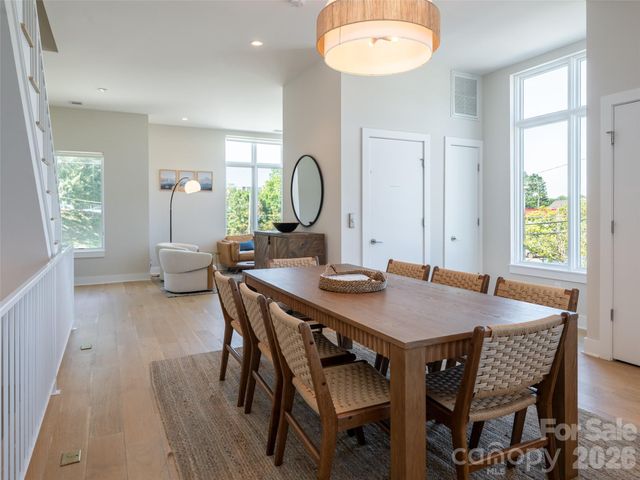 1 Bauhaus Court, Asheville, NC 28801