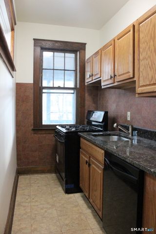 16 Woodland Street 1, New Haven, CT 06511