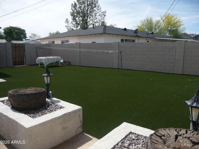 6538 E OAK Street, Scottsdale, AZ 85257