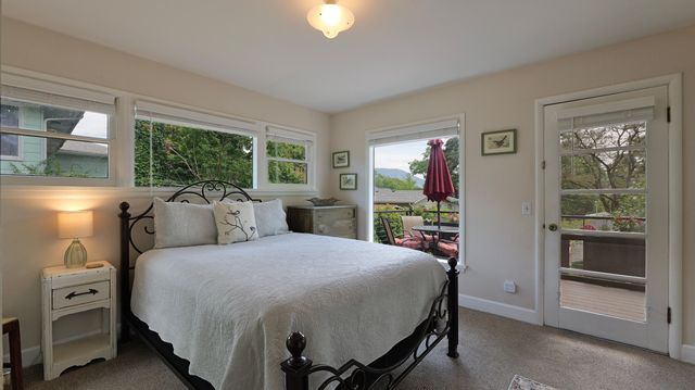 1141 NW Sunset Drive, Grants Pass, OR 97526