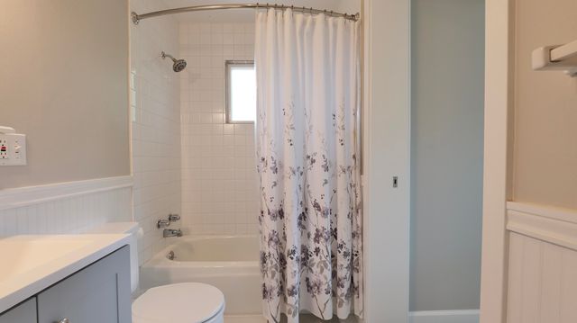 1141 NW Sunset Drive, Grants Pass, OR 97526