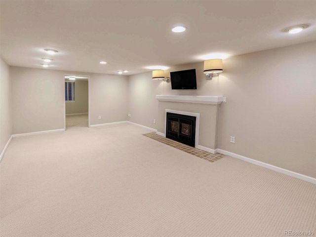 1025 S Josephine St, Denver, CO 80209