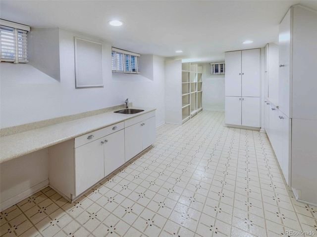 1025 S Josephine St, Denver, CO 80209