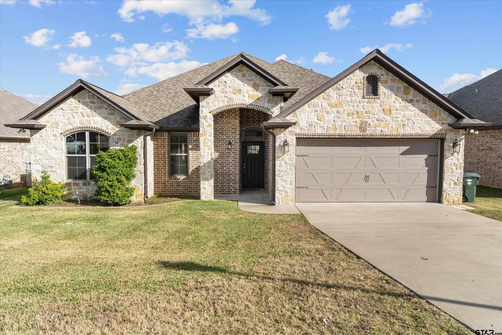 7356 Flat Rock Lane, Tyler, TX 75703