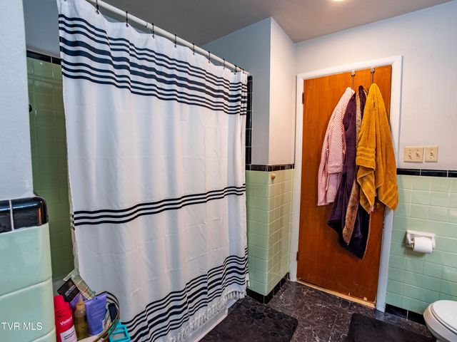 125 Cresswood Drive, Rogersville, TN 37857