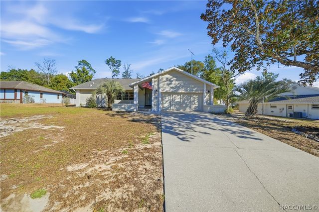4 Blair Court, Homosassa, FL 34446