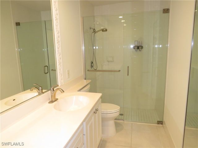 4235 Redonda LN, Naples, FL 34119