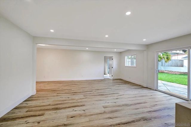 2802 Cowley Way, San Diego, CA 92110