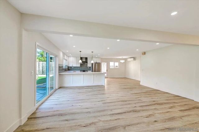 2802 Cowley Way, San Diego, CA 92110