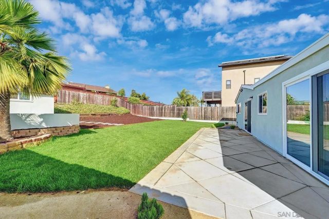 2802 Cowley Way, San Diego, CA 92110