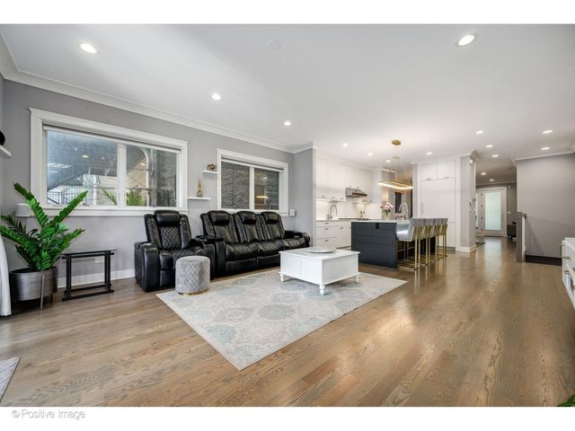 2506 N Southport Avenue 1, Chicago, IL 60614