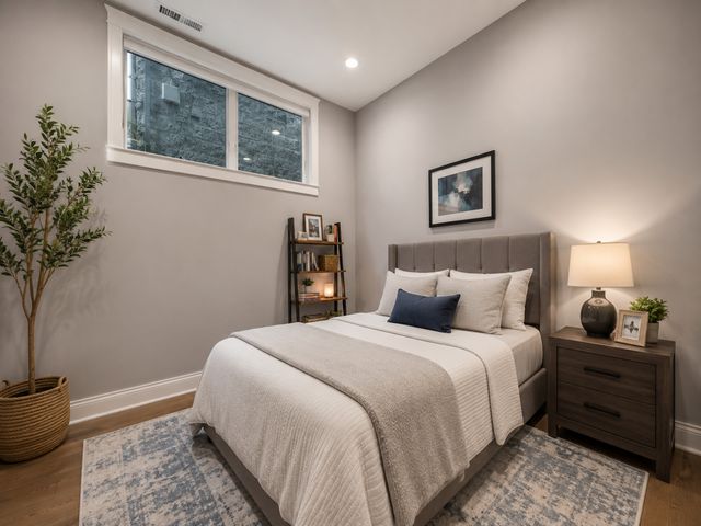2506 N Southport Avenue 1, Chicago, IL 60614
