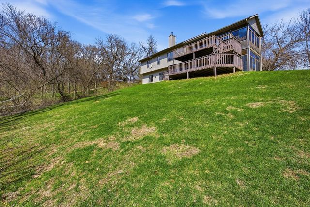 2792 Holly Court NW, Swisher, IA 52238