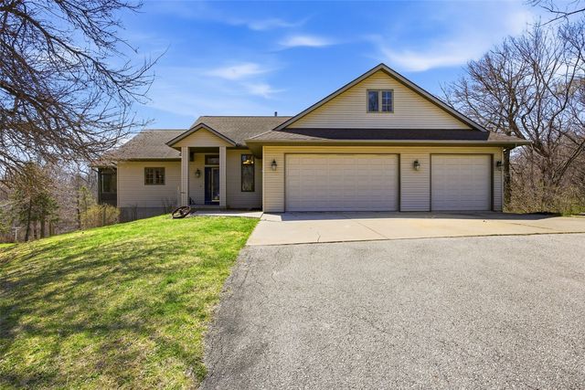 2792 Holly Court NW, Swisher, IA 52238