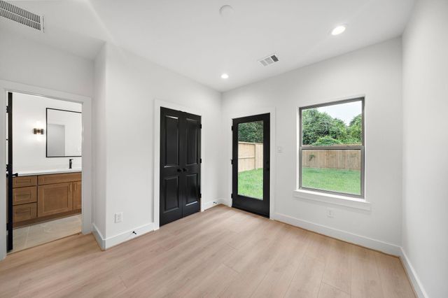 2914 Delano Street, Houston, TX 77004