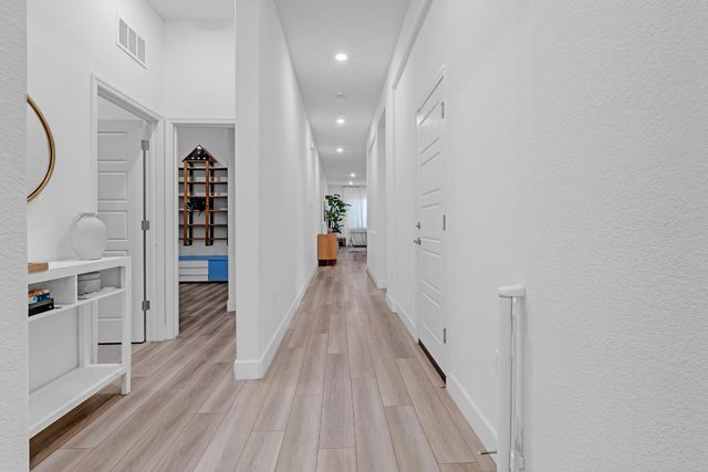 5913 Vantage St, Sacramento, CA 95835