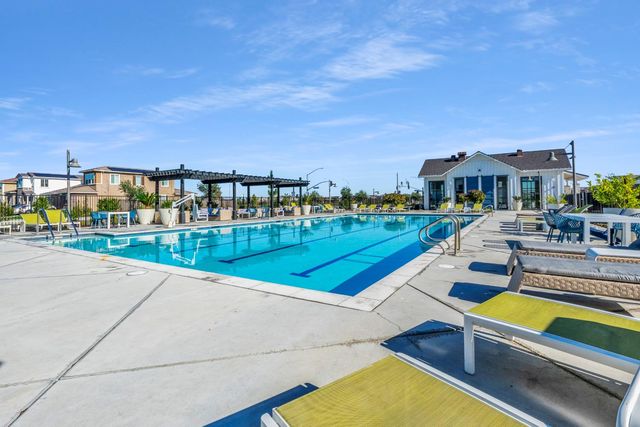 5913 Vantage St, Sacramento, CA 95835