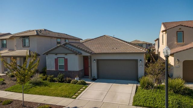 5913 Vantage St, Sacramento, CA 95835