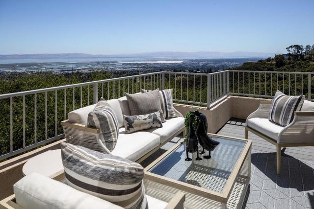 5 Clover Lane, San Carlos, CA 94070