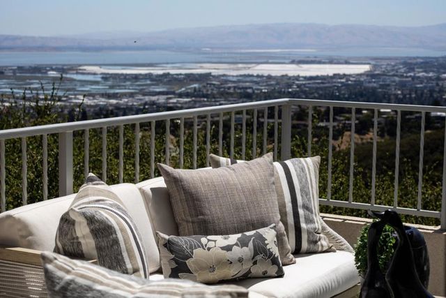 5 Clover Lane, San Carlos, CA 94070