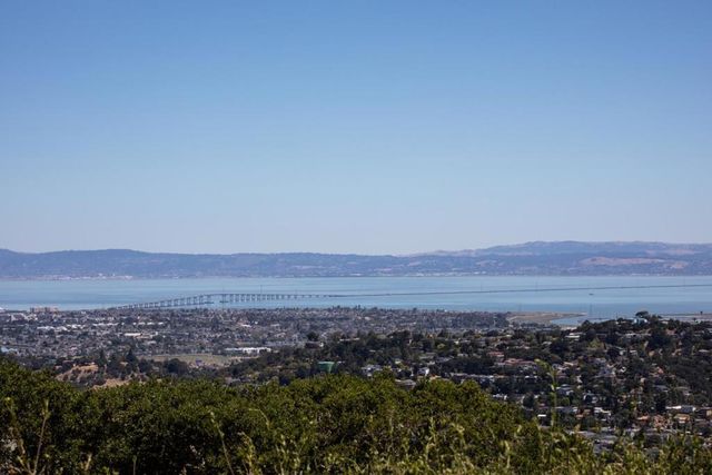 5 Clover Lane, San Carlos, CA 94070