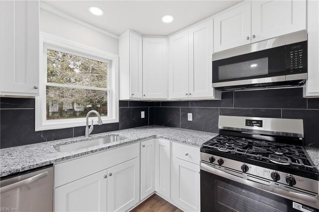 1822 Croyden RD, Norfolk, VA 23503