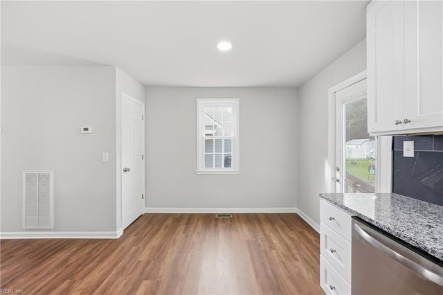 1822 Croyden RD, Norfolk, VA 23503