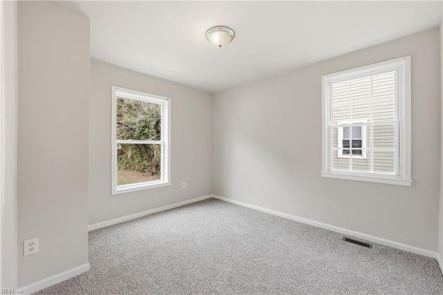 1822 Croyden RD, Norfolk, VA 23503