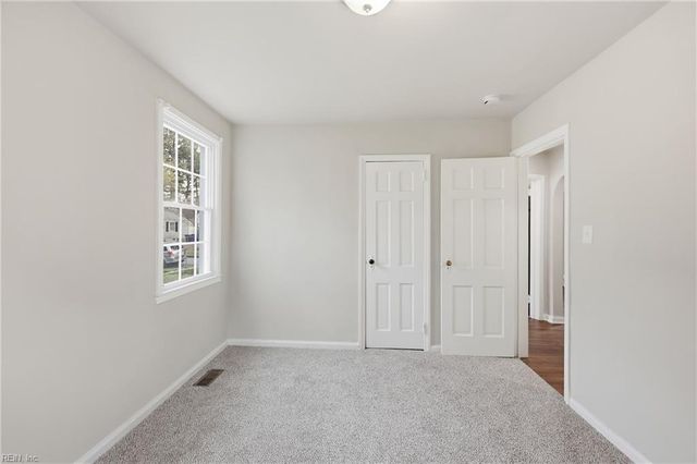 1822 Croyden RD, Norfolk, VA 23503