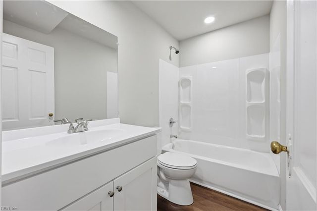 1822 Croyden RD, Norfolk, VA 23503