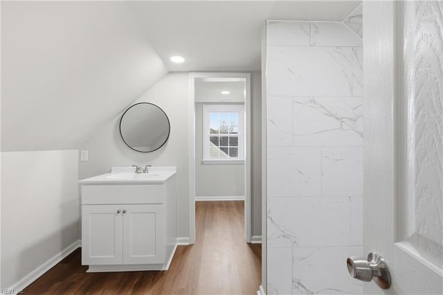 1822 Croyden RD, Norfolk, VA 23503