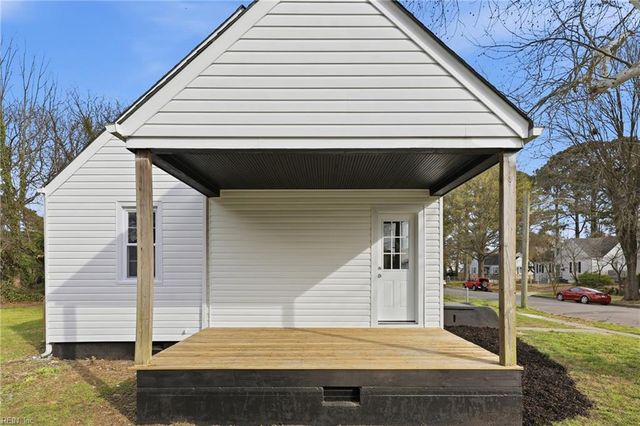 1822 Croyden RD, Norfolk, VA 23503