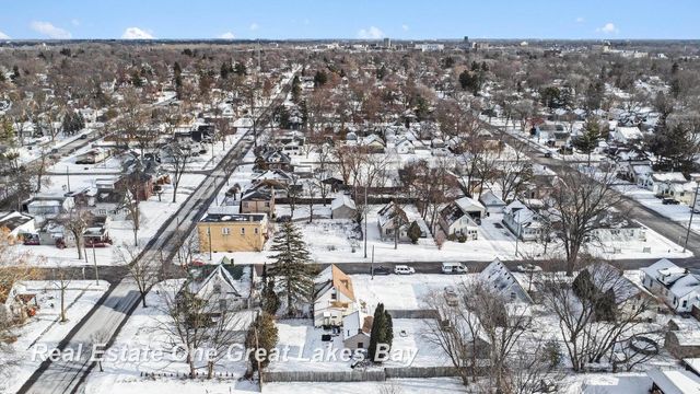 2027 N Charles Street, Saginaw, MI 48602