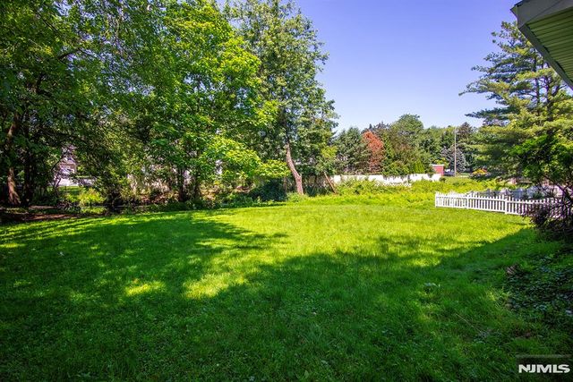 126 Grant Avenue, Cresskill, NJ 07626