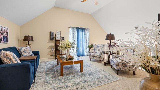 140 Lane 270a Hamilton Lake, Hamilton, IN 46742