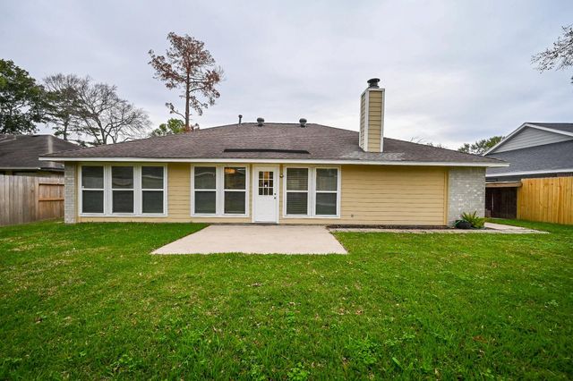 15427 Pebble Lake Drive, Houston, TX 77095