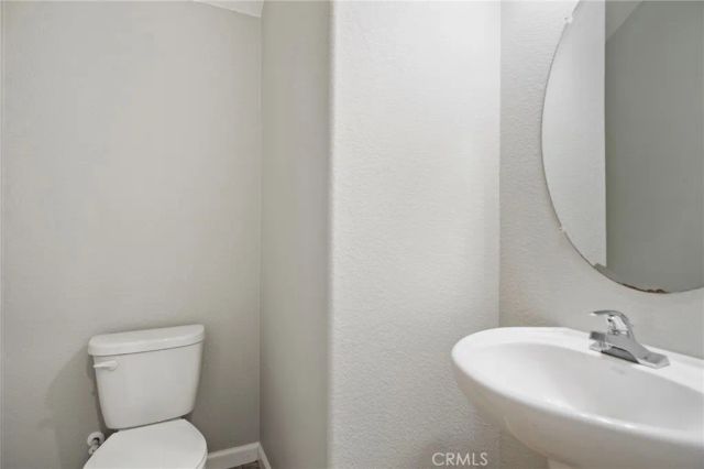 1482 Autry Way, Merced, CA 95348