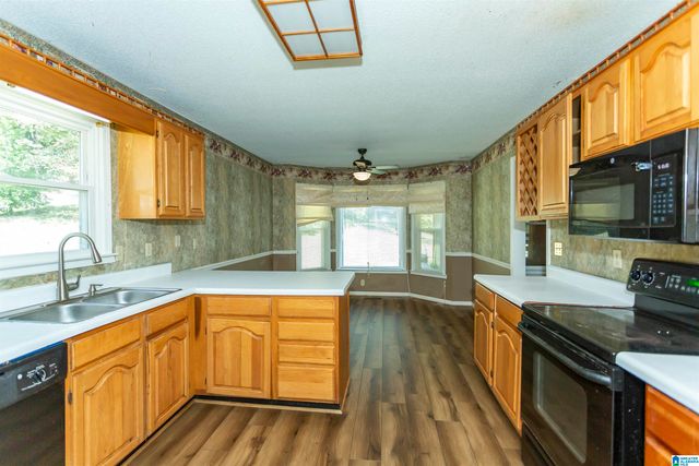 1901 LAKESIDE DRIVE, Mccalla, AL 35111