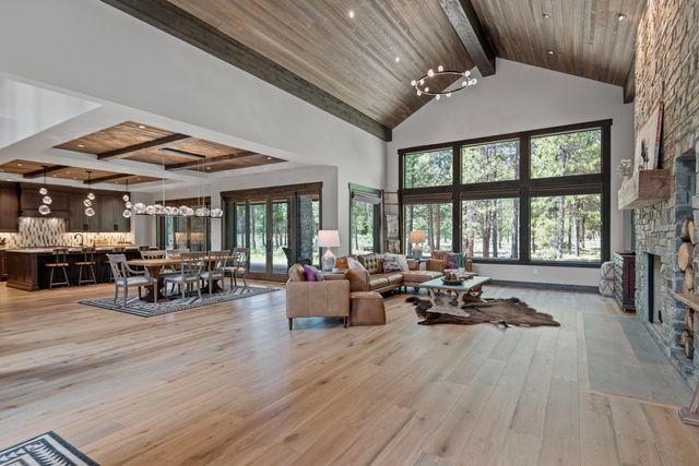 56222 Trailmere Circle, Bend, OR 97707