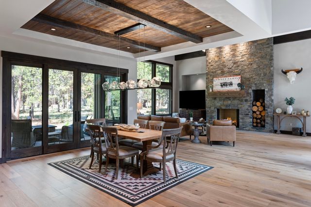 56222 Trailmere Circle, Bend, OR 97707