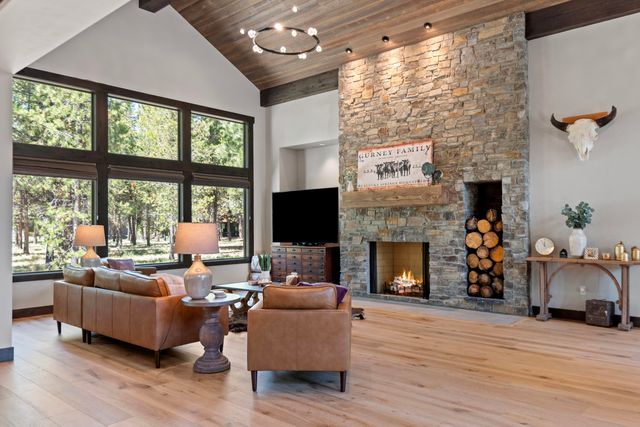 56222 Trailmere Circle, Bend, OR 97707