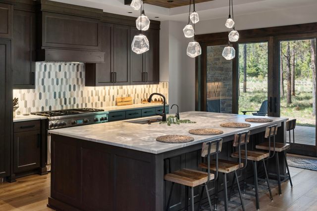 56222 Trailmere Circle, Bend, OR 97707