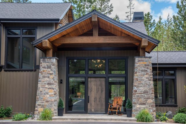 56222 Trailmere Circle, Bend, OR 97707